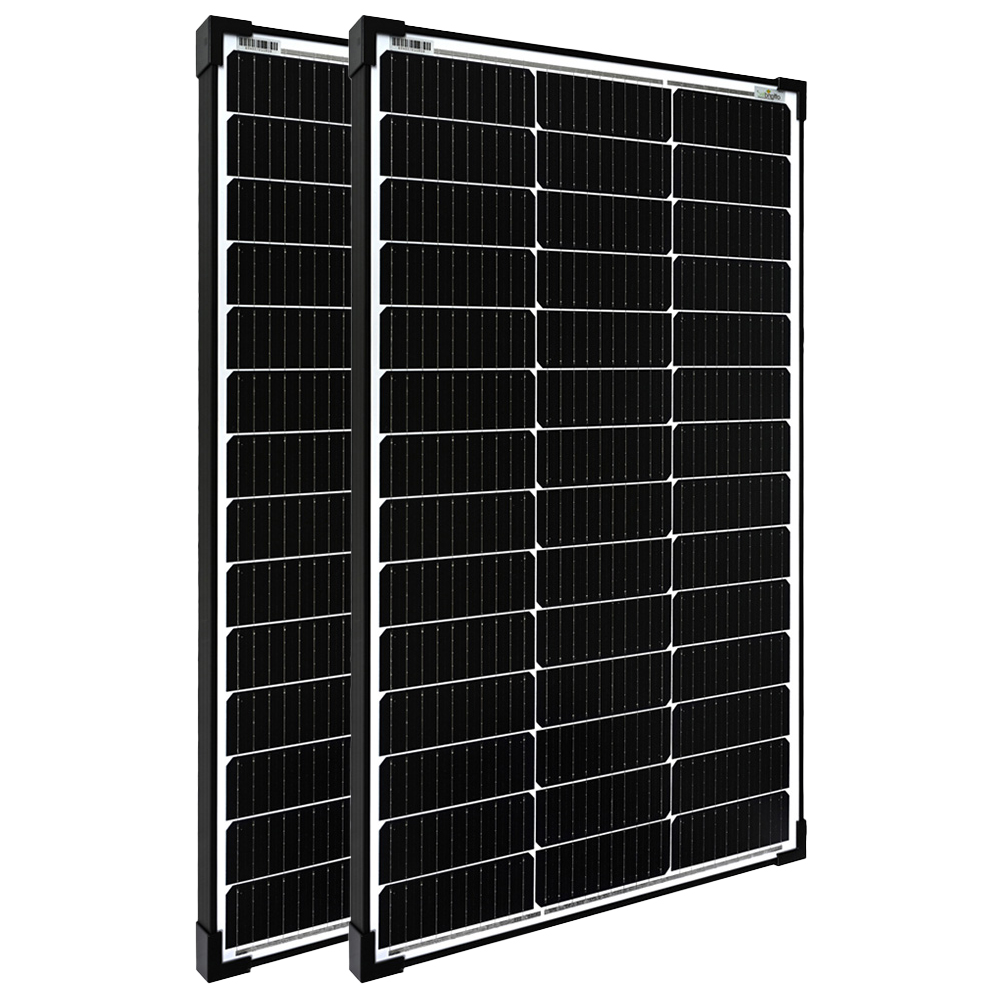 Solarmodule mit schwarzen Zellen und schwarzen Rahmen