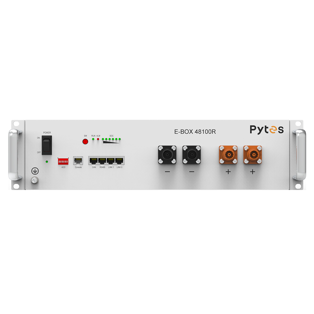 Frontansicht: hellgraue, rechteckige Pytes E-Box 48100R-TE+ Batterie mit silbernen Halterungen und Knöpfen/Anschlüssen