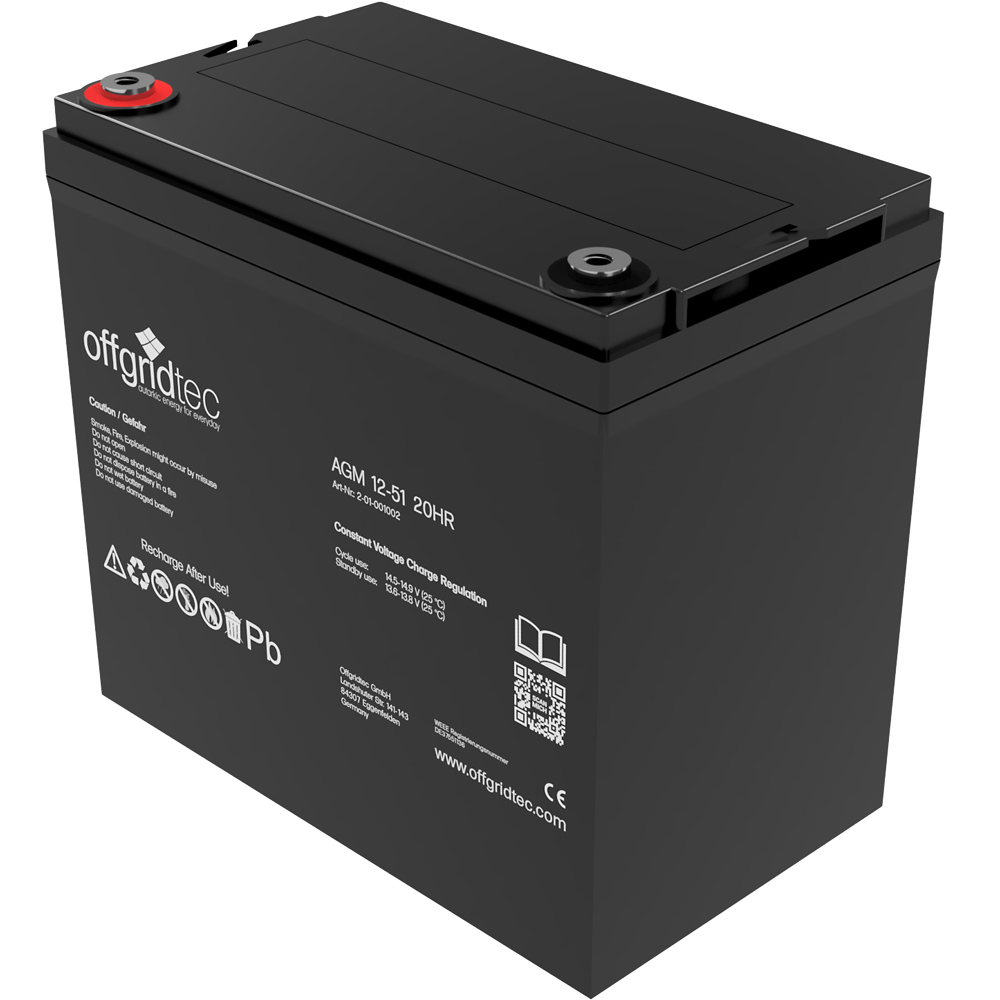 Batterie in schwarz, Ansicht schräg, sichtbare Aufschrift und Ansteckpole