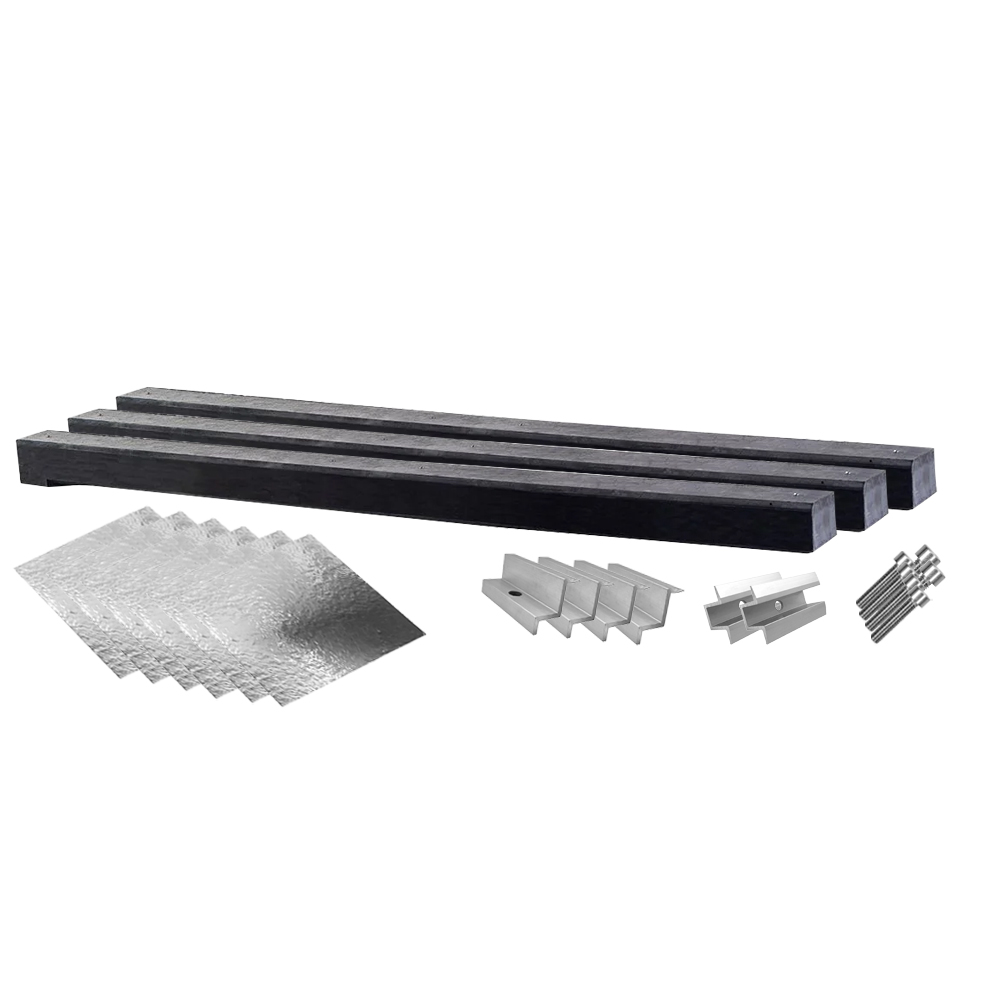 Wattstone PV surélevé Toit plat pour 2 modules solaires 0° Socle en béton Natte de protection du bâtiment doublée d'aluminium Montageset für 2 Solarmodule mit drei 0° Wattstone Betonsockeln, Schutzmatten, Klemmen und Schrauben