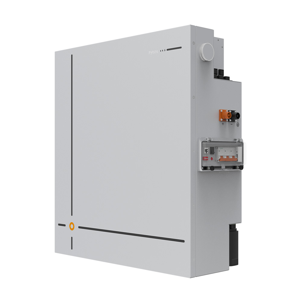 Seitenansicht eines rechteckigen Pytes V16 LiFePO4 Batteriespeichers mit glatter Oberfläche, sichtbaren Anschlüssen und Schaltern an der rechten Seite